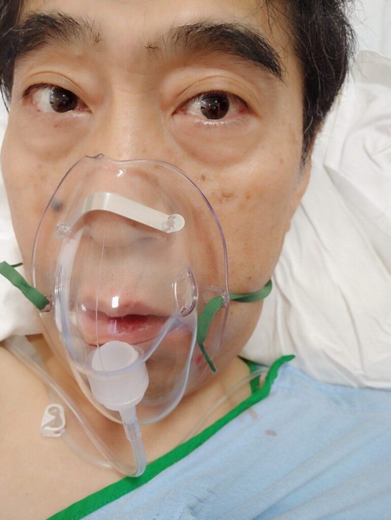 2022年2月、癌を告知され入院。生死の境をさまよう。